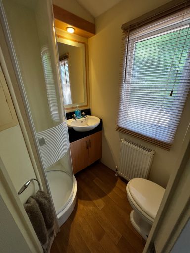Bathroom adjoining twin bedroom